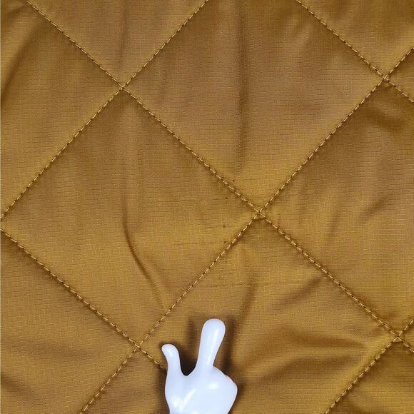 The North Face Mens Large Cuchillo Insulated Full Zip Vest in a Gold/Brown Color - Picture 3 of 15